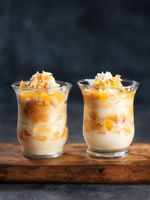 Verrine exotique crémeuse à l'ananas et à la noix de coco